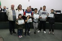 Caratecas são parabenizados em sessão da Câmara 