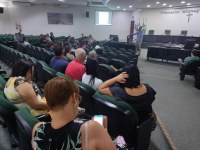 Censo do IBGE e reforma geral do prédio pautam reunião com servidores da Câmara Municipal