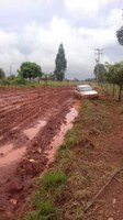 Chuvas prejudicam estradas rurais e Valter do Anzai solicita serviços para melhorar condições de tráfego