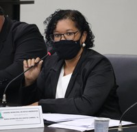 Cida pede recapeamento para o bairro Argemiro Ortega