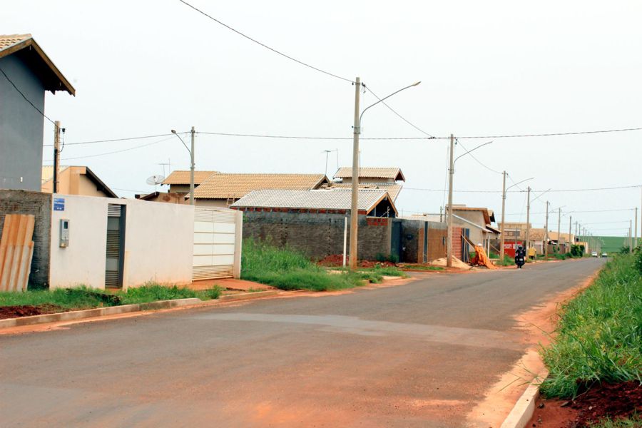 Cido Pantanal e Vicente Lichoti intercedem por limpeza em Conjuntos Habitacionais