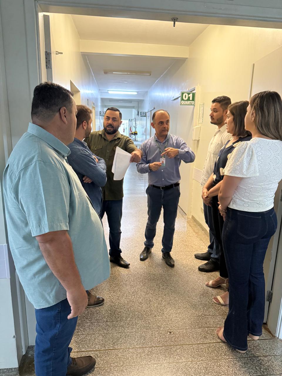 Comissão legislativa fiscaliza obras do Hospital Regional