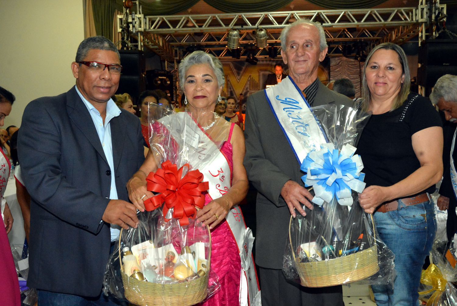 Concurso Miss e Mister terceira idade agita Nova Andradina