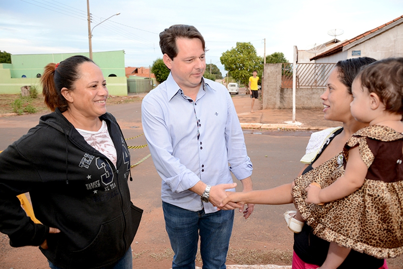 Adriano leva gabinete itinerante para o Bairro São Vicente