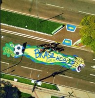 Decoração temática da Copa reforça integração comunitária após indicação da Câmara