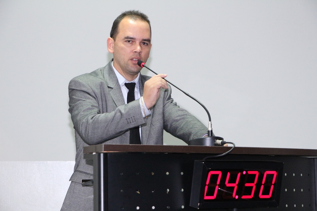 Demanda por oftalmologista no CEM pauta indicação de Wilson Almeida