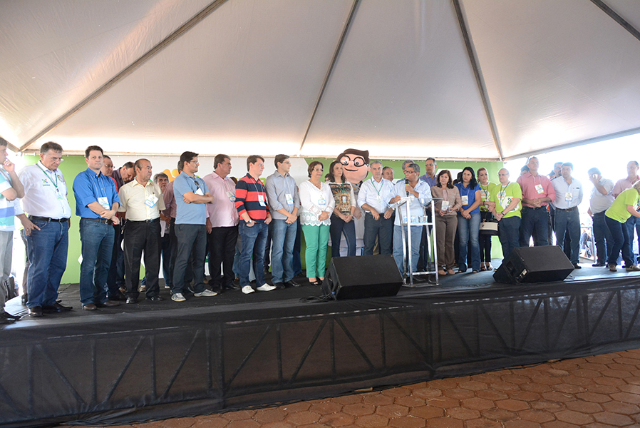 Dia “D” da Caravana da Saúde atrai multidão em Nova Andradina