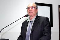 Edson Tolotti pede cascalhamento em estradas rurais