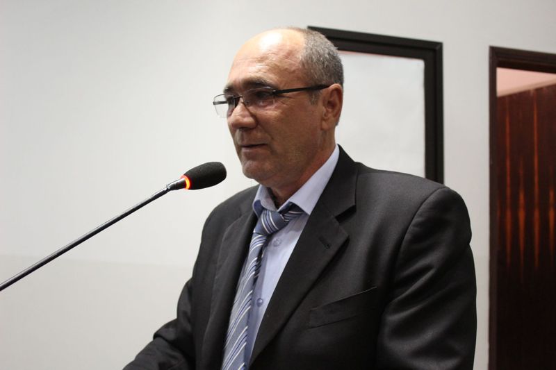 Edson Tolotti solicita faixa elevada para coibir excesso de velocidade