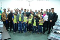 Em ação inédita, parlamentares são homenageados pelo Rotary Kids