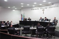 Em meio a quedas de receita, Nova Andradina aprova lei para complementar orçamento
