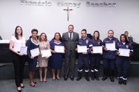 Equipes do Samu e ESF Vila Operária recebem moção de parabenização na Câmara