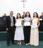 Estudantes conquistam prêmios na FEBRACE com inovador projeto de inteligência artificial