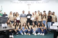 Evangelização juvenil ganha destaque com moção entregue na Câmara