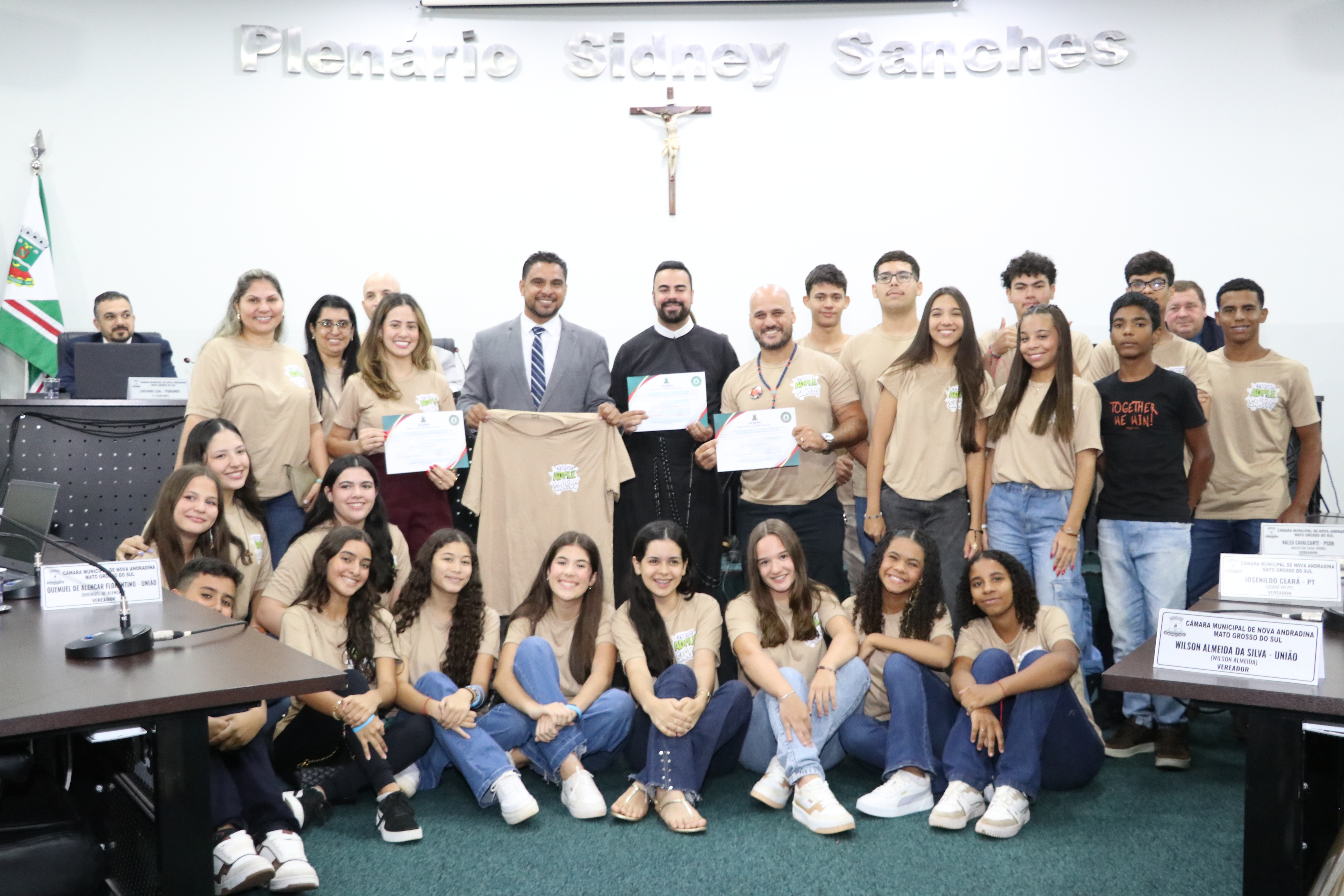 Evangelização juvenil ganha destaque com moção entregue na Câmara