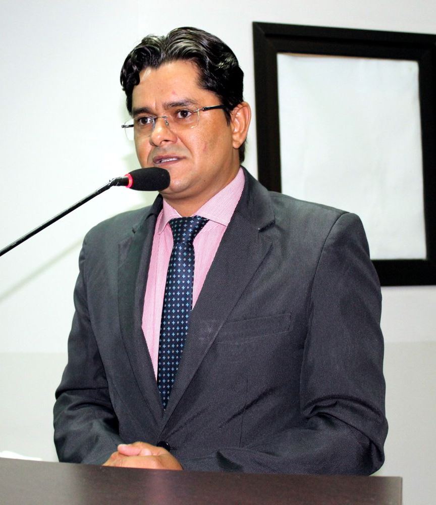 Falta de conservação em vias preocupa o vereador Ricardo Lima