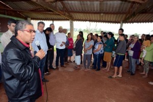 Famílias do Assentamento Santa Olga recebem cobertores