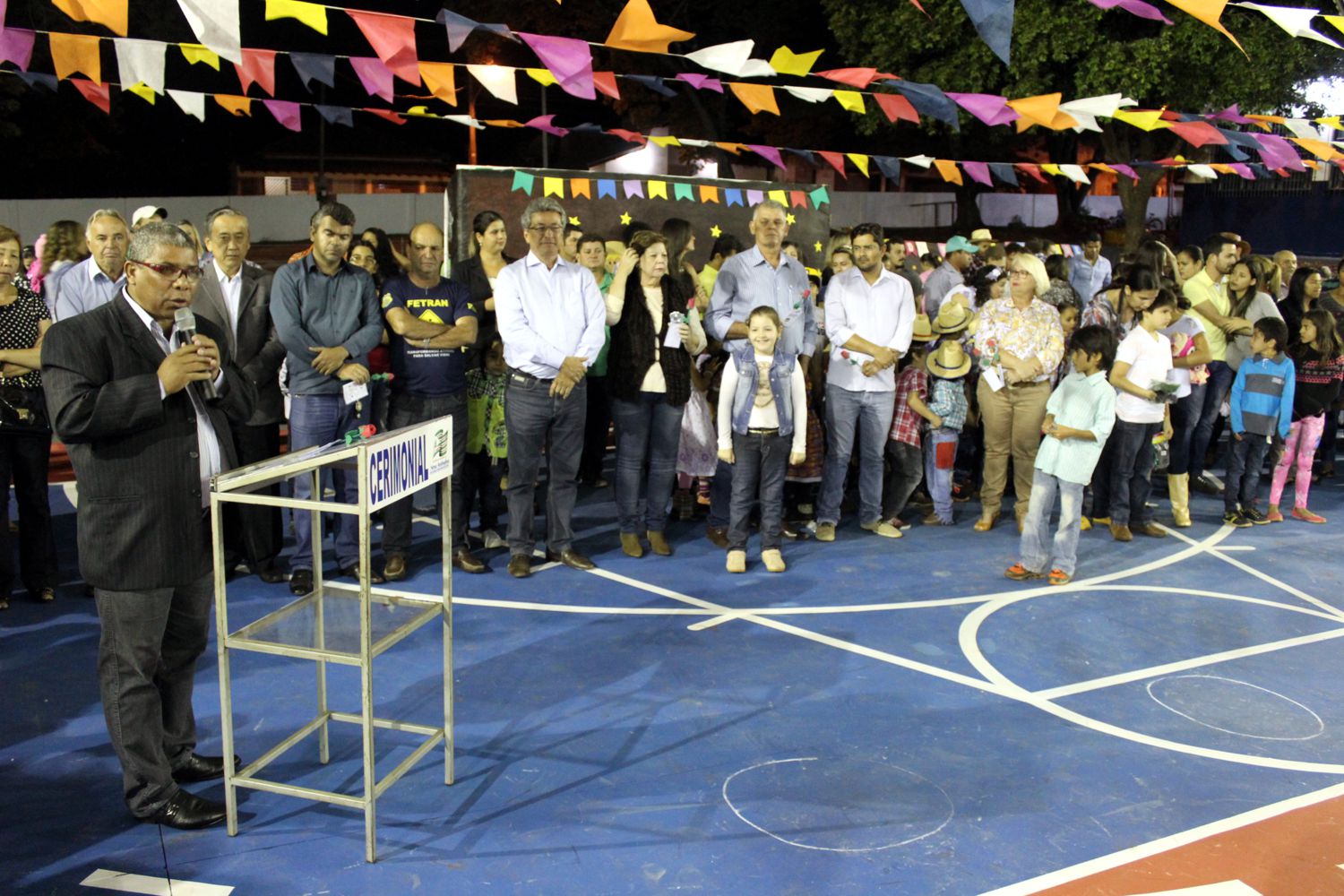 Festa da Amizade é coroada com inauguração de quadra na primeira escola de Nova Andradina