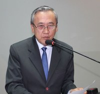 Galhos secos preocupam o vereador Valter Yasunaka