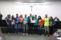 Grupo que representa Nova Andradina em maratonas pelo Brasil recebe moção da Câmara