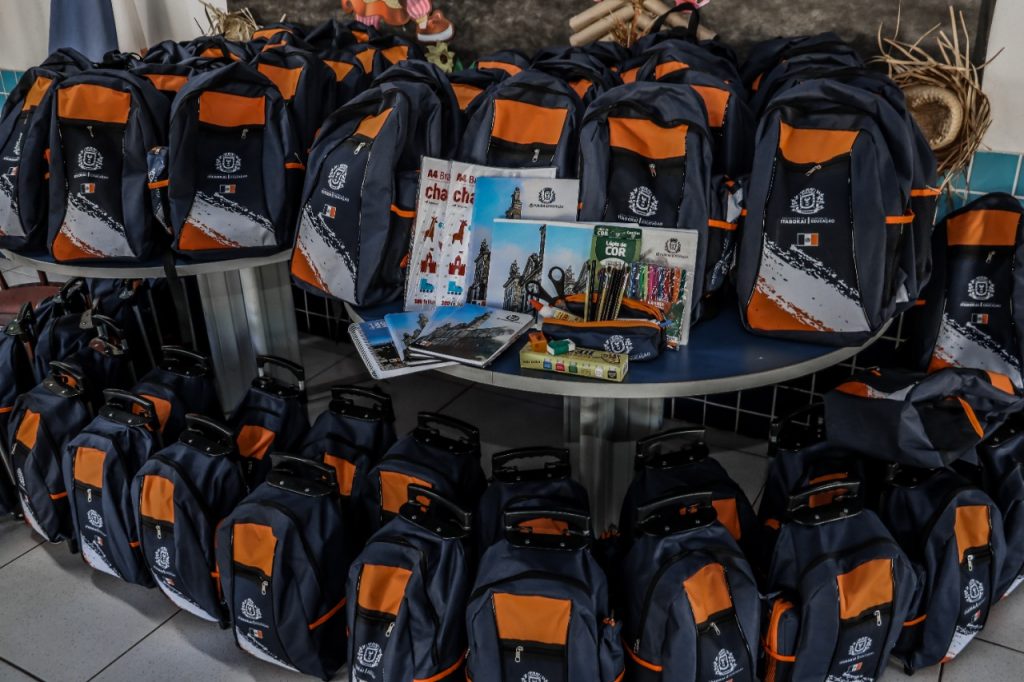 Inclusão de mochilas em kit escolar pauta indicação na Câmara de Vereadores