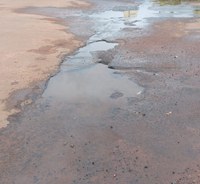 Indicação cobra tapa-buracos e alerta para risco à saúde em bairro de Nova Andradina