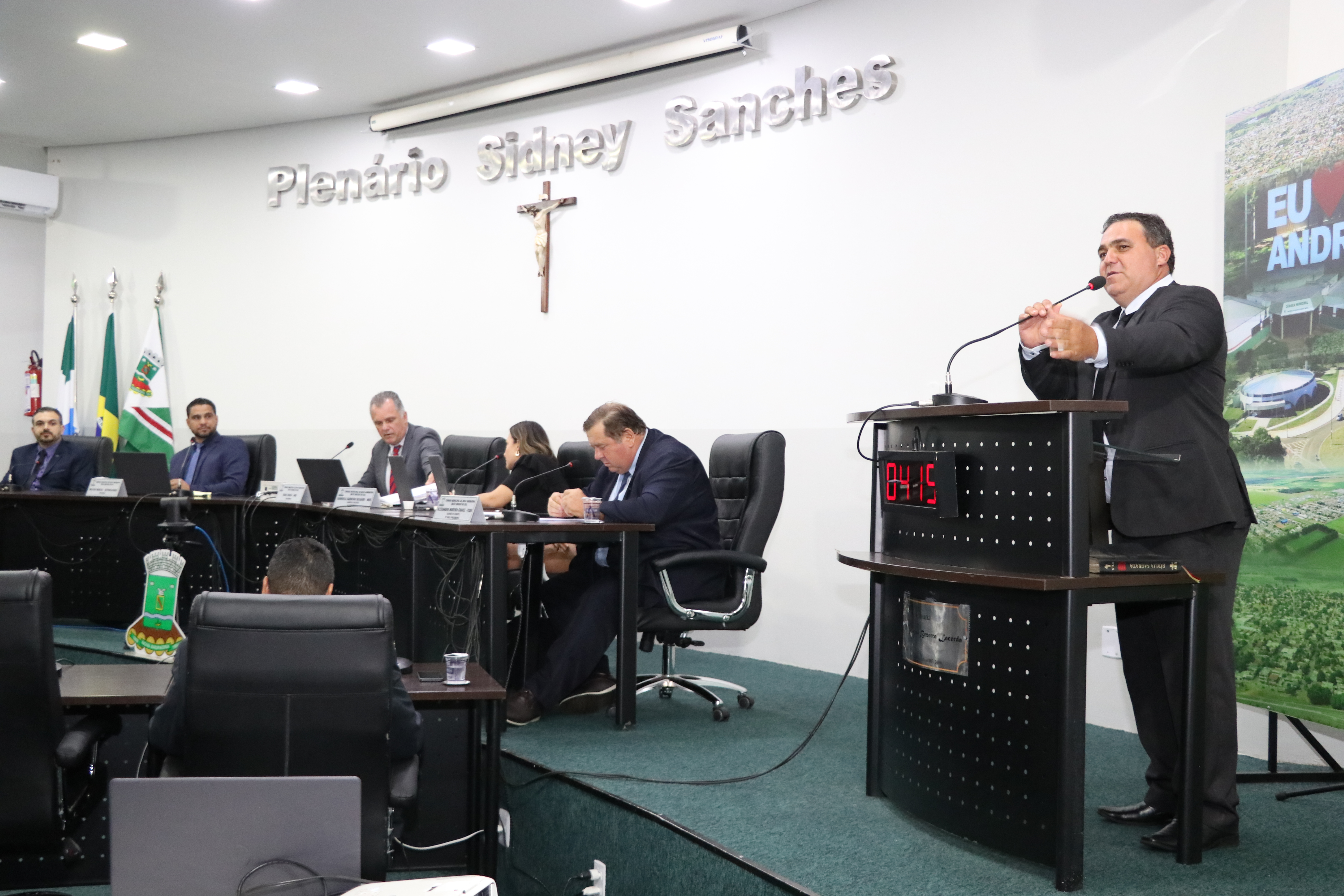 Indicação pede recurso para veículo da assistência social