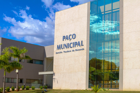 Indicação propõe 14º salário para servidores públicos municipais 