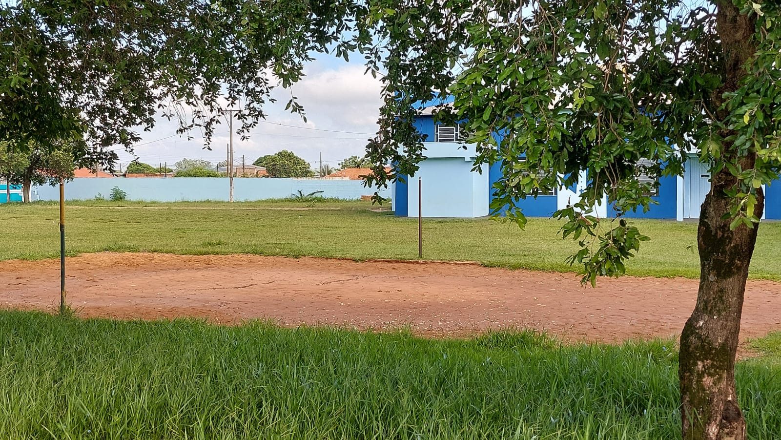 Indicações propõem melhorias em quadras de areia em dois bairros da cidade