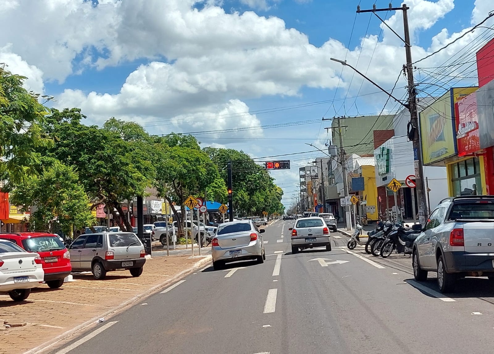 Indicações reforçam a limpeza e segurança no trânsito em Nova Andradina