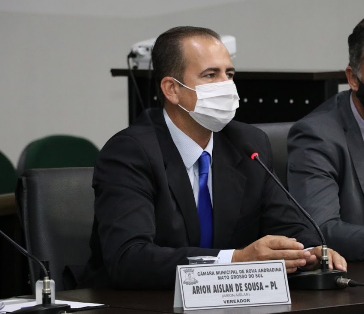 Informações do Fundeb, iluminação e inclusão de profissionais de saúde no grupo de combate à Covid-19 são destaques na Câmara 