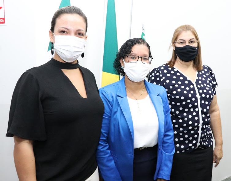 Iniciativa da Câmara propõe alfabetização para Haitianos na Língua Portuguesa 