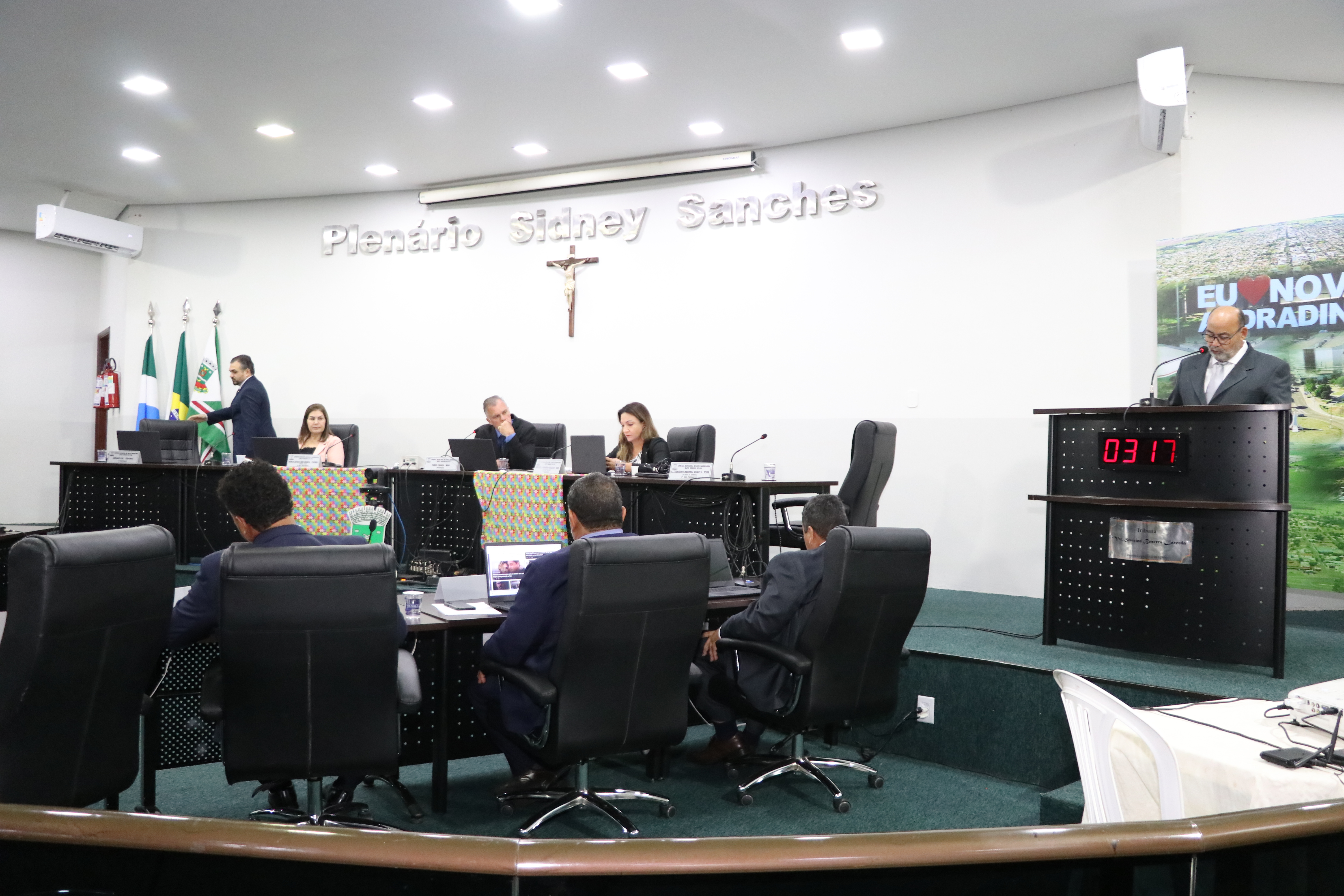 Legislativo sugere política de incentivo à formação de servidores municipais