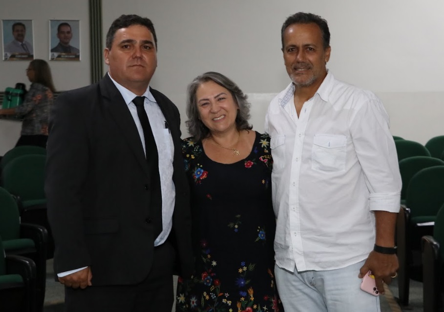 Lei homenageia professora com denominação de CEINF