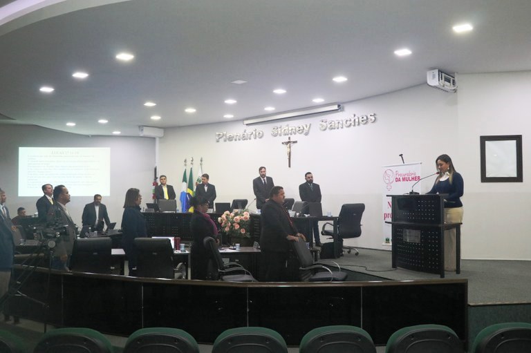 Lei institui Semana Municipal do Primeiro Emprego em Nova Andradina 