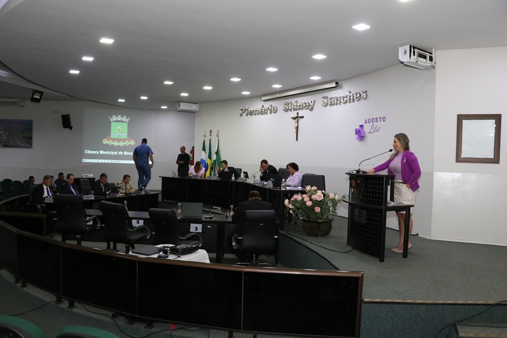 Licitação de produtos de limpeza pauta requerimento  