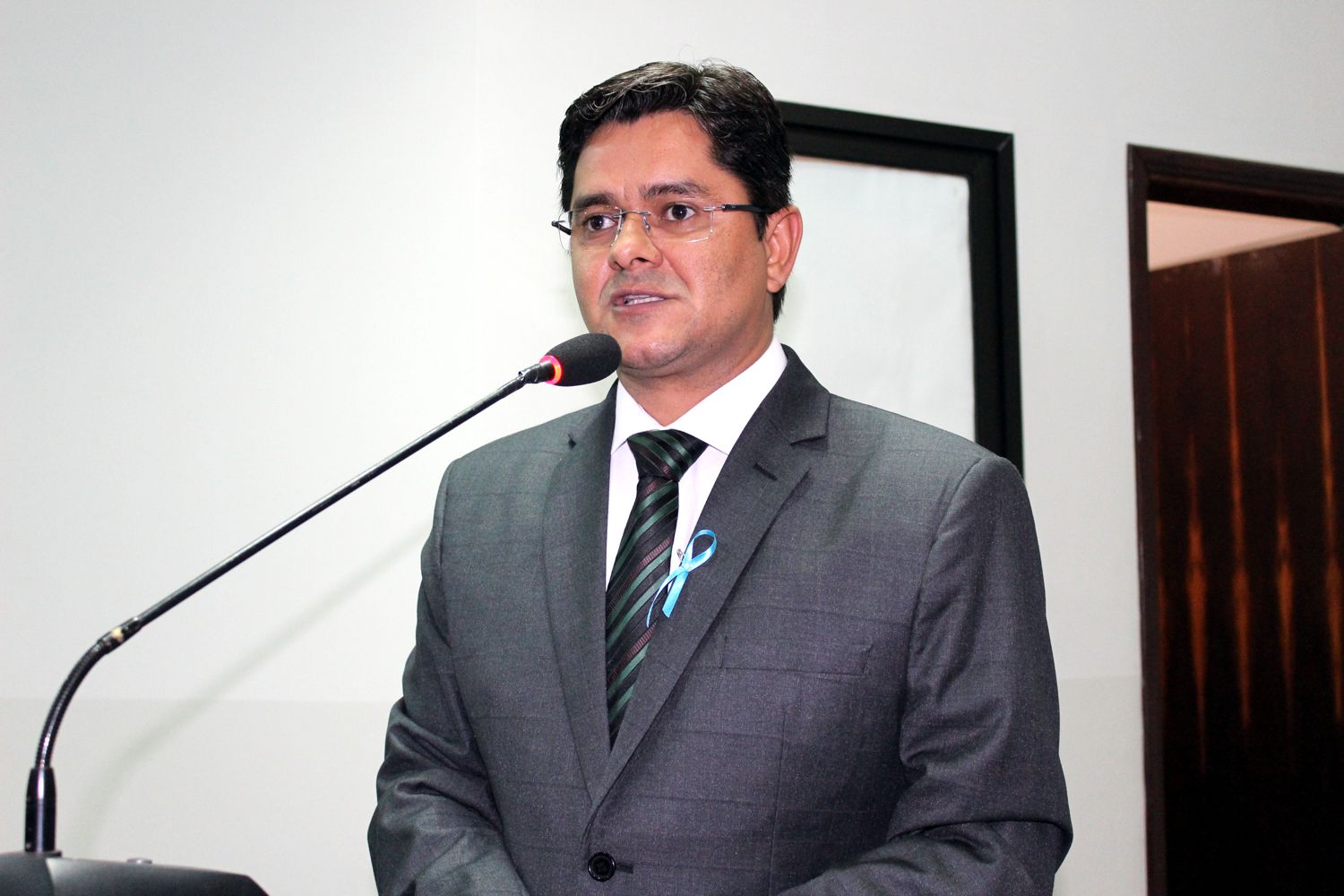 Má conservação de ruas preocupa o vereador Ricardo Lima