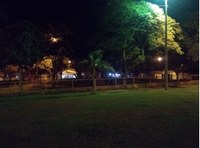 Manutenção de luminárias no campo da Praça José Carreira Mendes motiva indicação