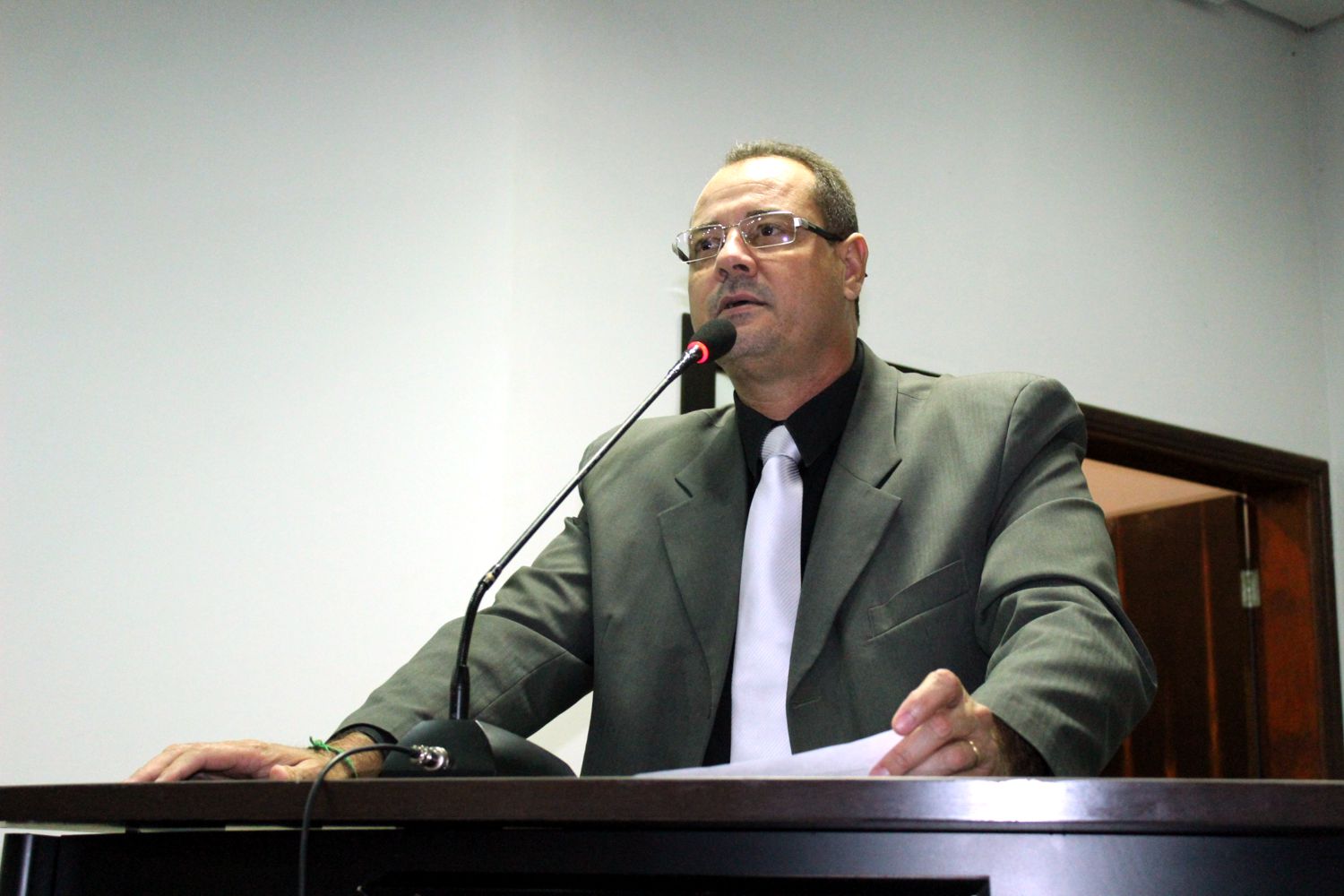 Marião da Saúde questiona funcionamento de UTI em Nova Andradina 