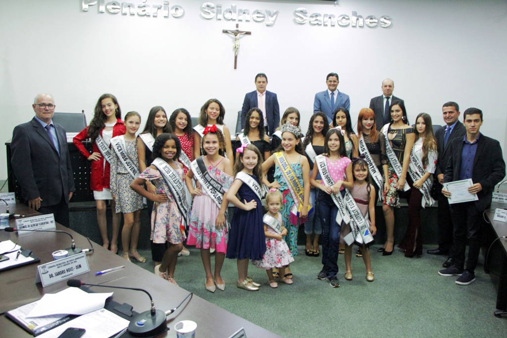 Miss Nova Andradina 2019 ganha destaque em sessão da Câmara 