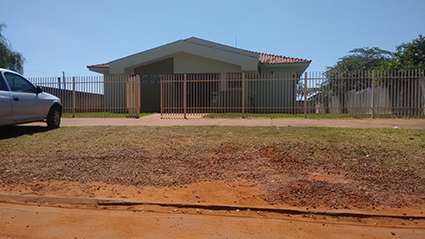 Nenão propõe calçamento e sinalização do estacionamento no ESF Irma Ribeiro