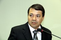 Dr. Sandro questiona fechamento da farmácia do CEM