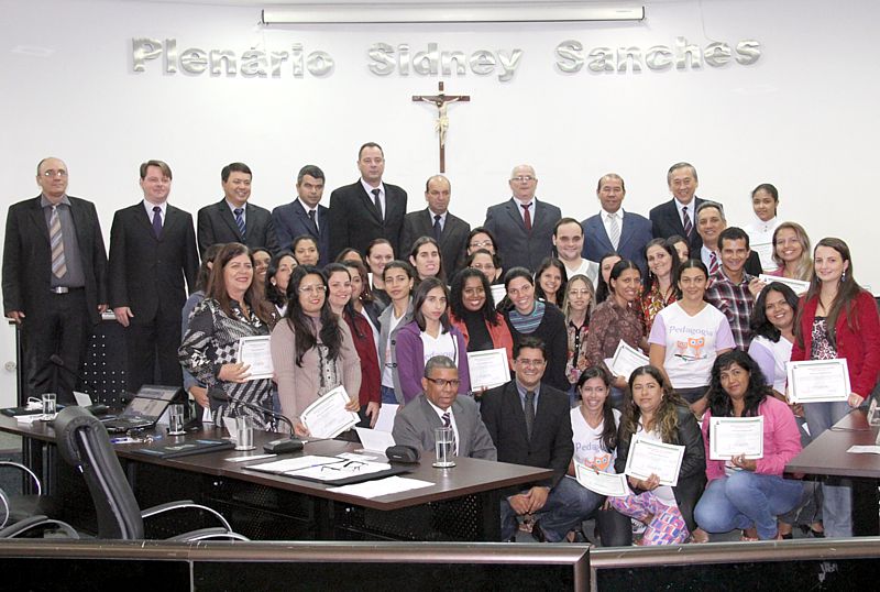 Projeto envolvendo crianças e idosos recebe moção de parabenização