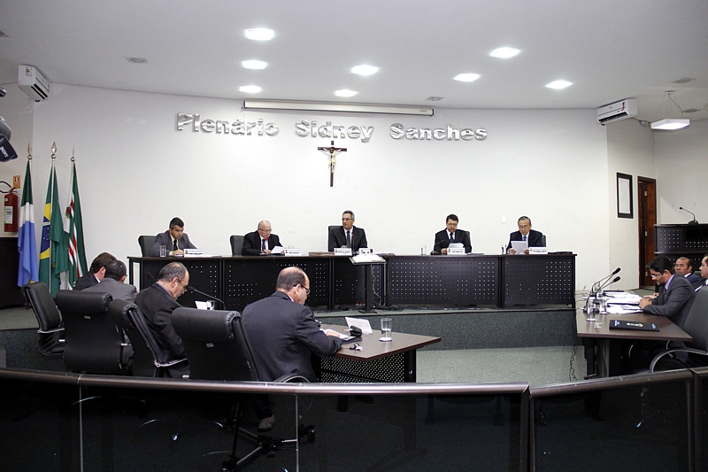 Câmara aprova projetos de autoria do Executivo na primeira sessão após recesso