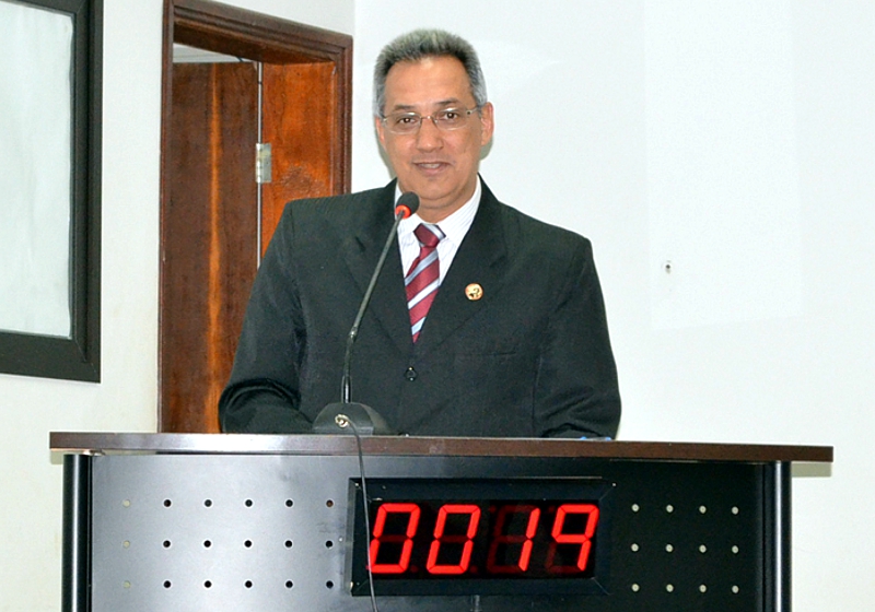 Nenão pede eletrocardiógrafo para atender ESF Casa Verde