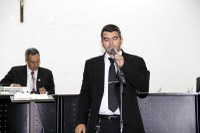 Quemuel solicita reformas em parque infantil