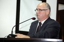 Robertinho questiona a não conclusão de obras no município