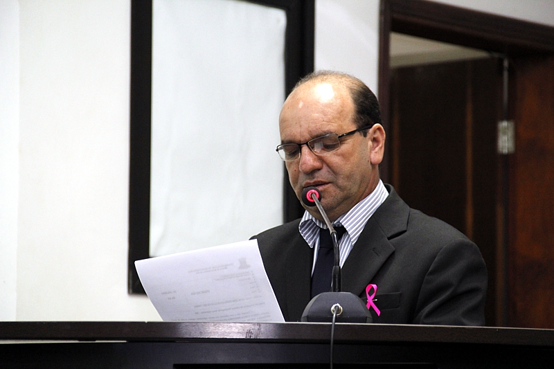 Valmirá pede reforma em parque infantil no Guiomar Soares