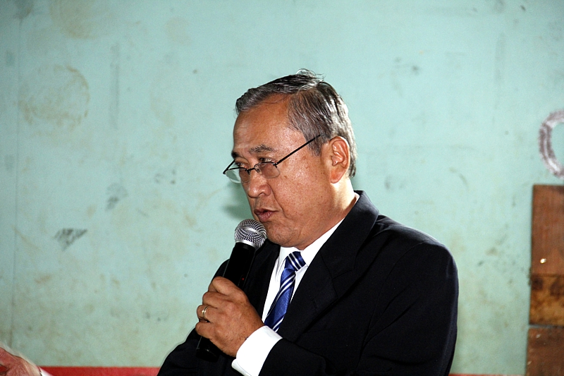 Valter solicita melhorias na infraestrutura do Velório Municipal