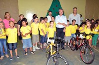 Vereadores Nenão e Quemuel marcam presença na 4ª edição do Prêmio Aluno Destaque